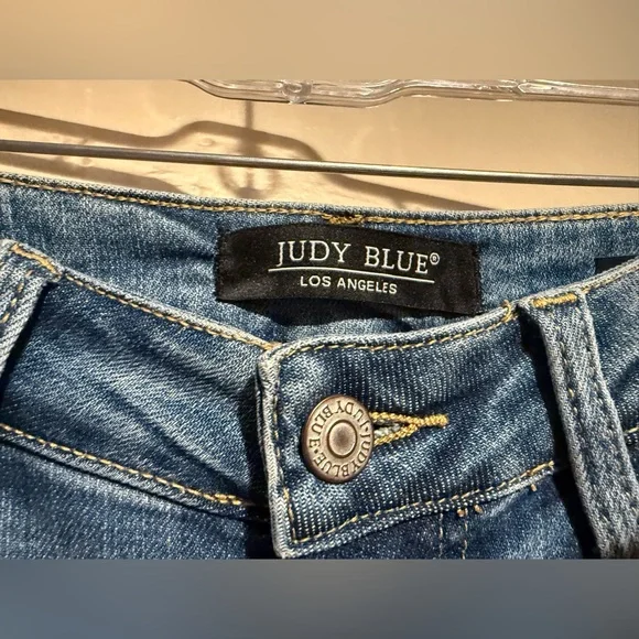 Judy Blue Boyfriend Fit Jeans Size 7/28 Stretch distressed - Picture 5 of 11